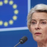 La présidente de la Commission européenne Ursula von der Leyen a été "encouragée à parvenir rapidement à un accord" avec les Etats-Unis par le chancelier allemand. KEYSTONE/EPA/OLIVIER HOSLET